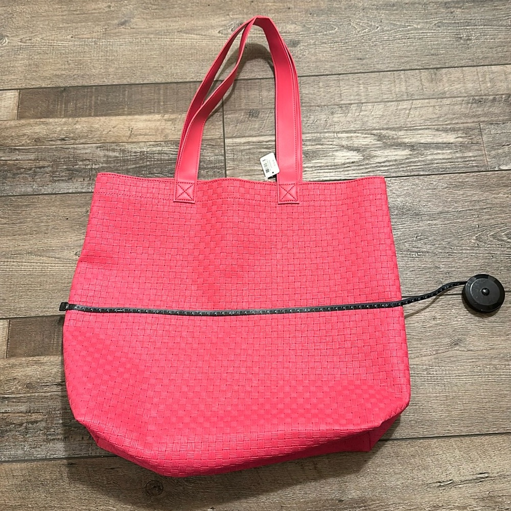 Pink tote bag